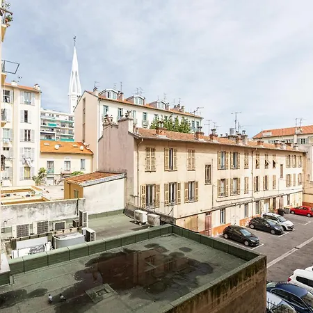 Large 3 Bdr Center Appartement Nice