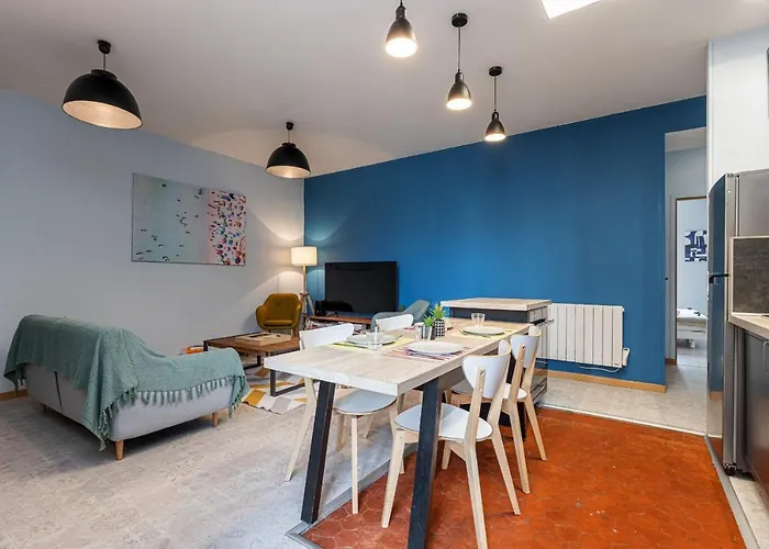 Apartmán Large 3 Bdr Center *
