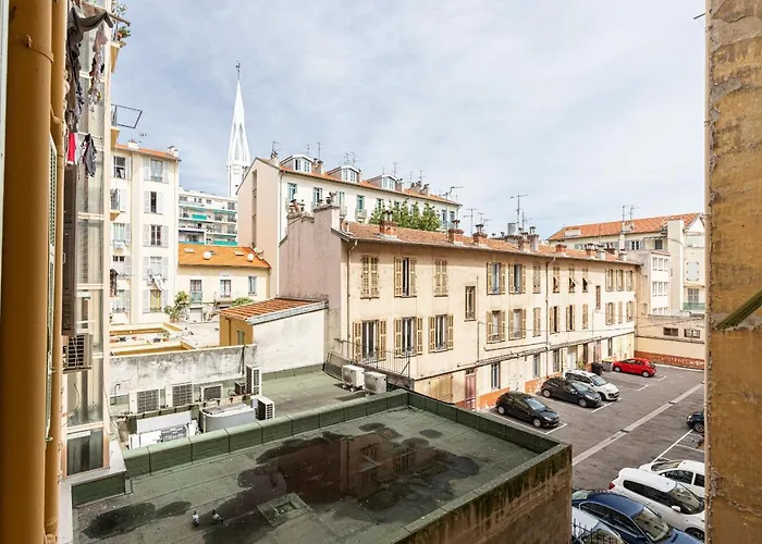 Large 3 Bdr Center Апартаменты Ницца