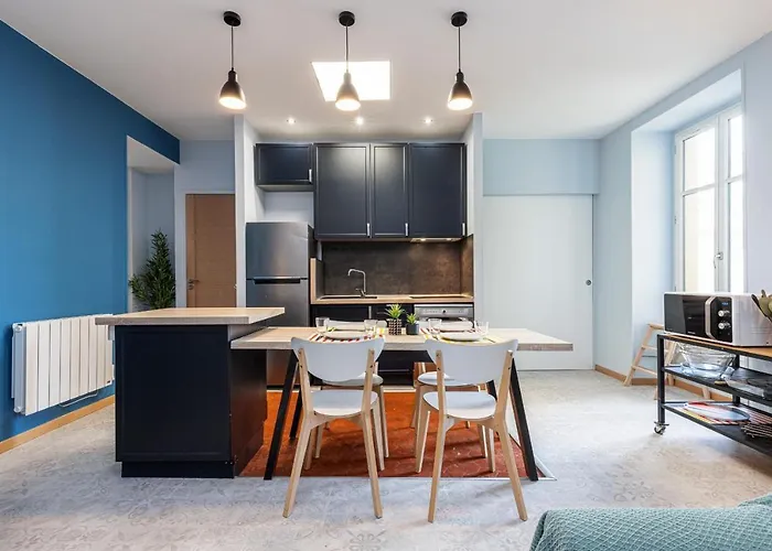 Apartmán Large 3 Bdr Center