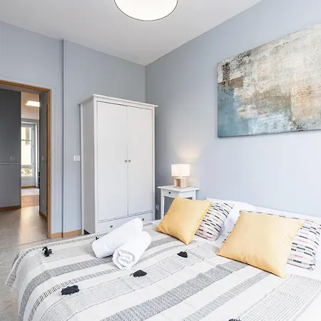 Apartamento Large 3 Bdr Center *